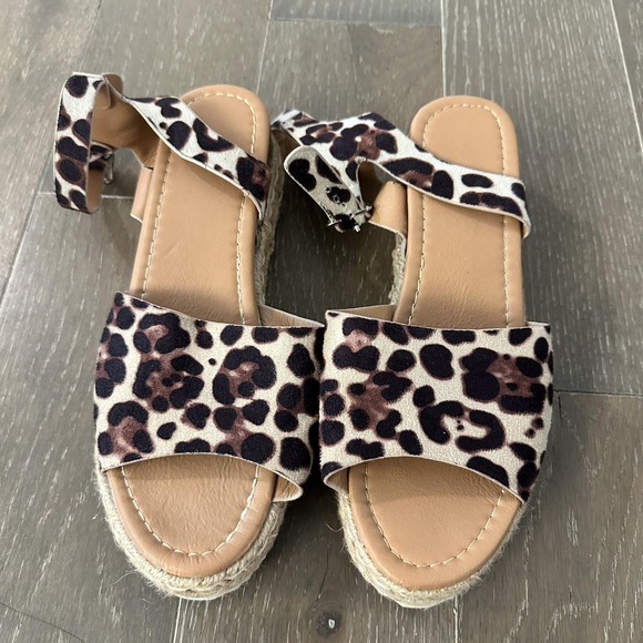 Cheetah espadrille chunky slingback low heel wedge sandals in Brown size 8.5 - Picture 1 of 4